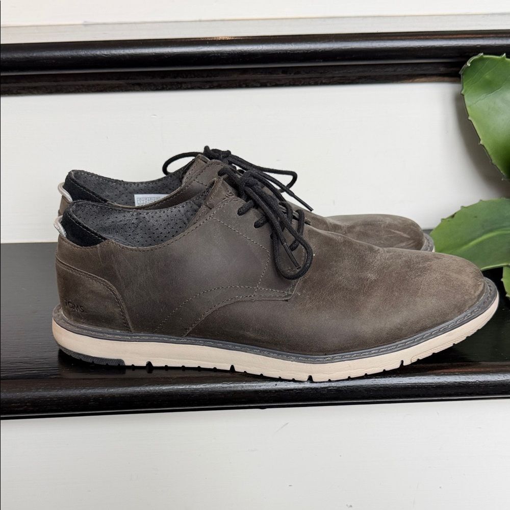 SHOE SALE! TOMS Brown/taupe Leather Oxford Casual Shoes Men’s 11 Lightweight